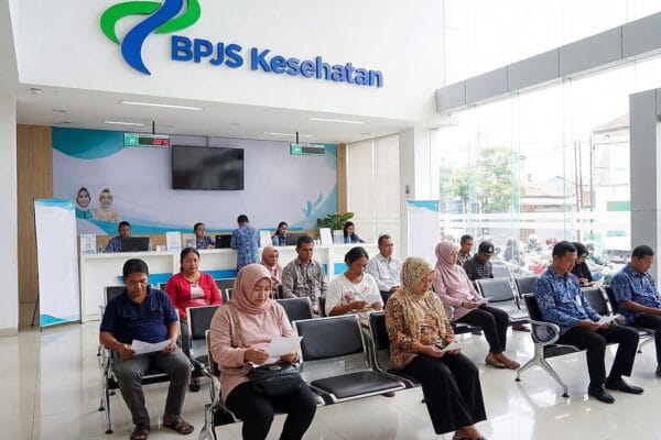 Panduan Lengkap Cek Status BPJS PBI 2025: Cara Mudah Lewat HP sampai Kantor BPJS